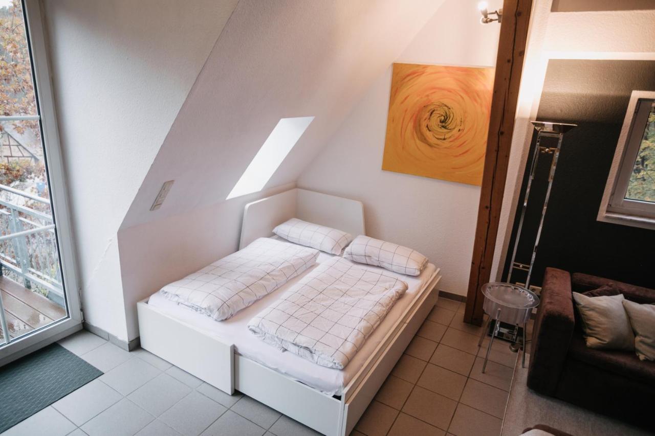 Eigenes Maisonettehaus In Idyllischer Lage Mit Balkon, Nahe Messe, 24H Self-Check In, Gratis Parken Σβάμπαχ Εξωτερικό φωτογραφία