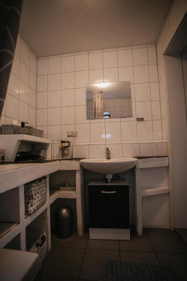 Eigenes Maisonettehaus In Idyllischer Lage Mit Balkon, Nahe Messe, 24H Self-Check In, Gratis Parken Σβάμπαχ Εξωτερικό φωτογραφία