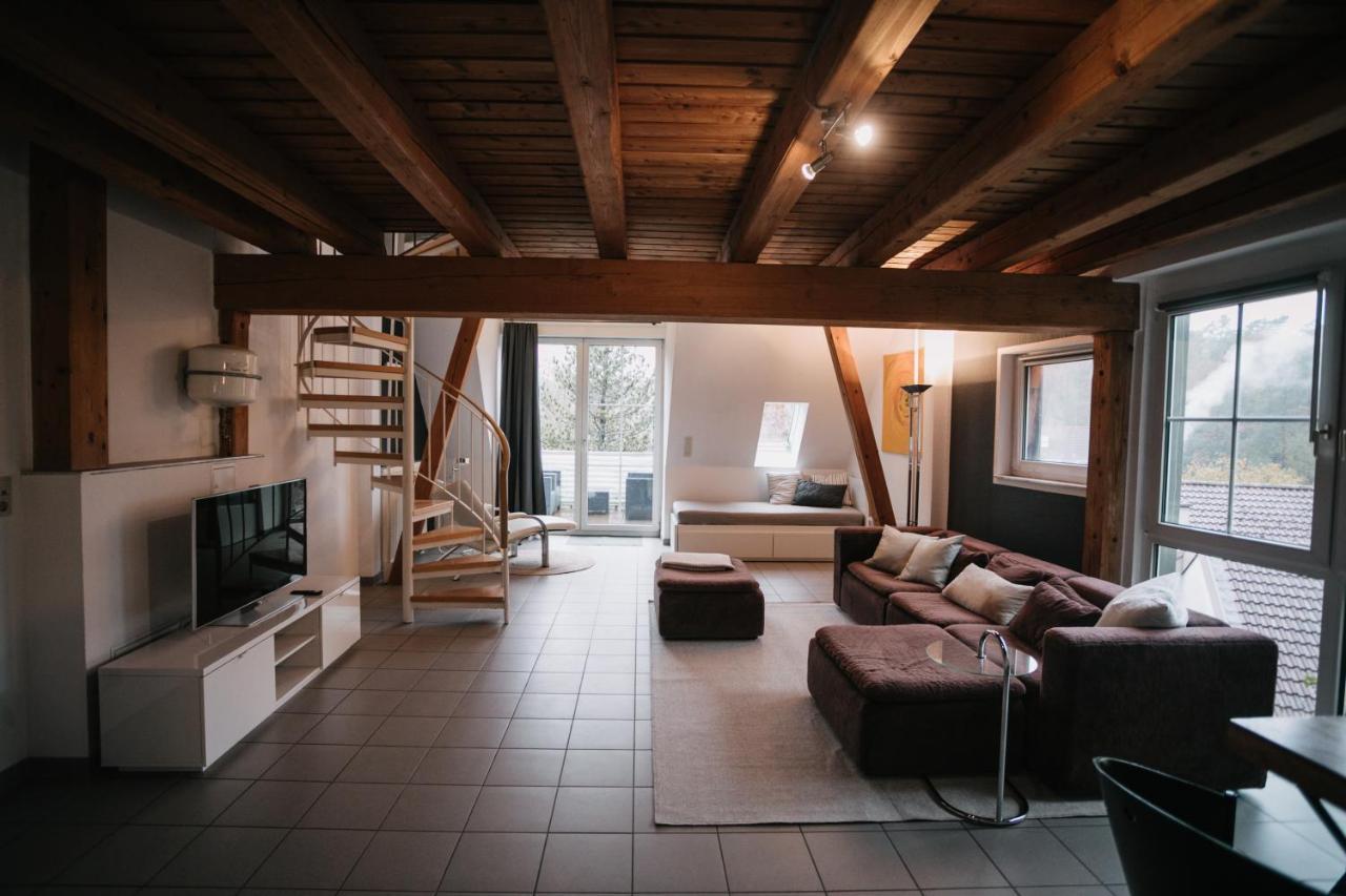 Eigenes Maisonettehaus In Idyllischer Lage Mit Balkon, Nahe Messe, 24H Self-Check In, Gratis Parken Σβάμπαχ Εξωτερικό φωτογραφία