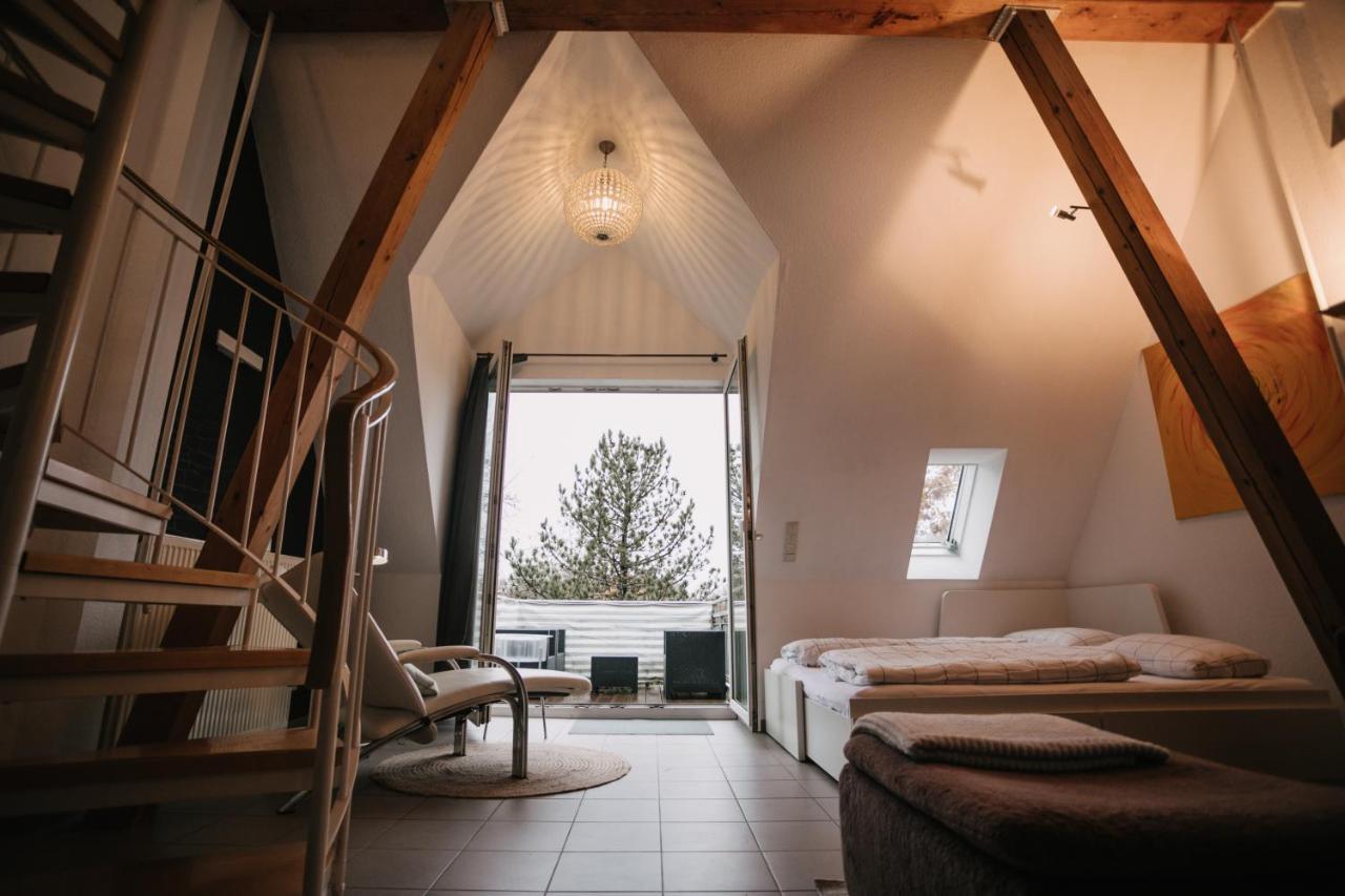 Eigenes Maisonettehaus In Idyllischer Lage Mit Balkon, Nahe Messe, 24H Self-Check In, Gratis Parken Σβάμπαχ Εξωτερικό φωτογραφία