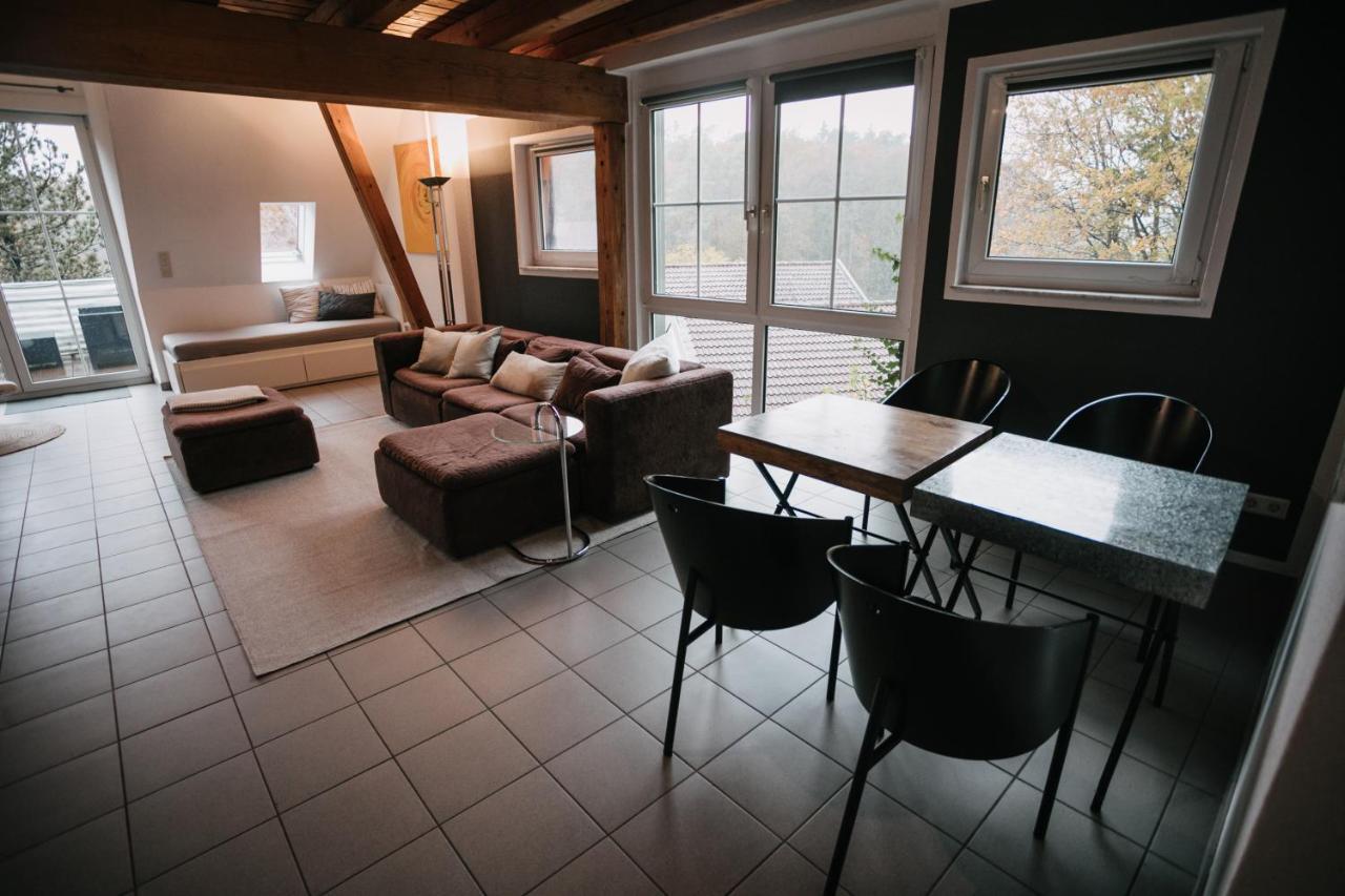 Eigenes Maisonettehaus In Idyllischer Lage Mit Balkon, Nahe Messe, 24H Self-Check In, Gratis Parken Σβάμπαχ Εξωτερικό φωτογραφία