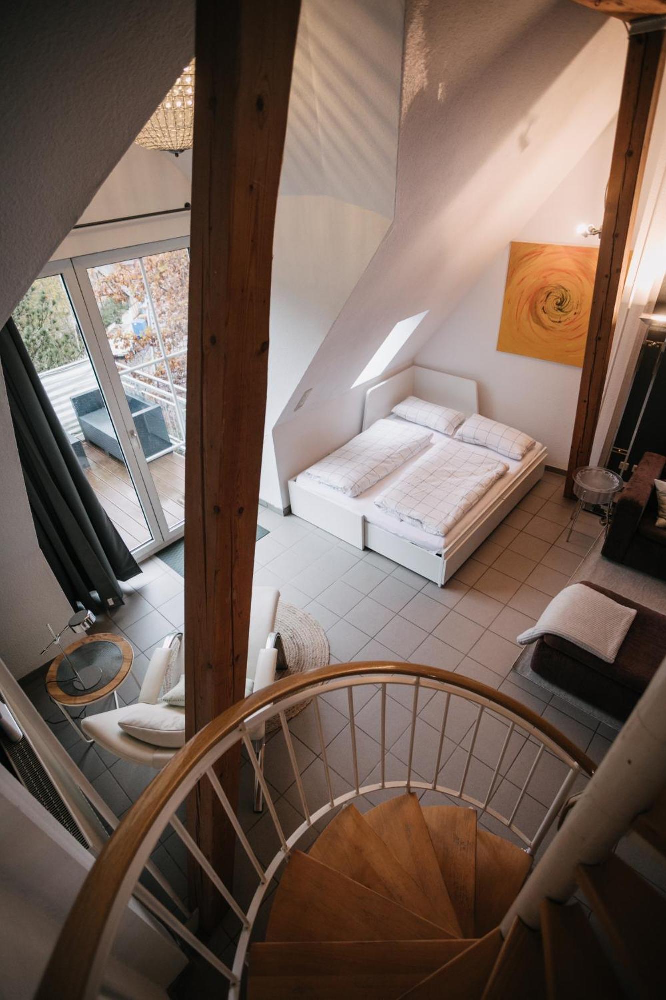 Eigenes Maisonettehaus In Idyllischer Lage Mit Balkon, Nahe Messe, 24H Self-Check In, Gratis Parken Σβάμπαχ Εξωτερικό φωτογραφία